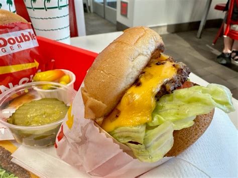 The Secret Behind The Animal Style Burger From In N Out Business Insider