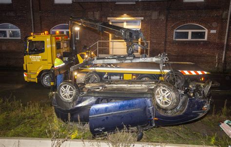 Verkehrsunfall In Rheinberg Ein Mann Wird Schwer Verletzt