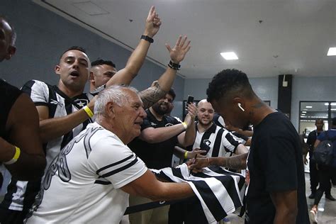 novidades Botafogo está confirmado para enfrentar o Santos pelo