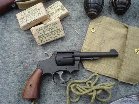 Australian pistols in WWII | Gunboards Forums