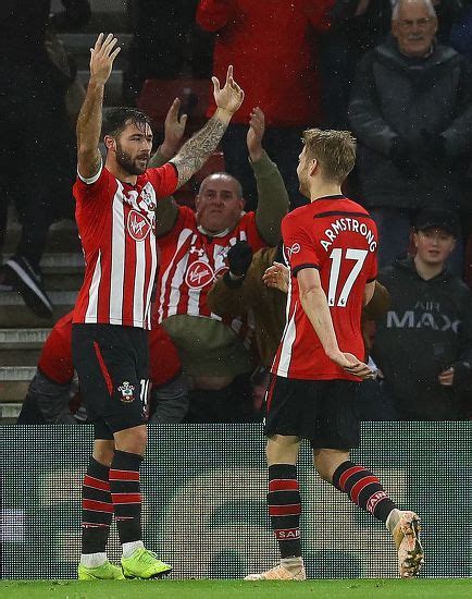 Charlie Austin Southampton Celebrates Scoring Goal Editorial Stock ...