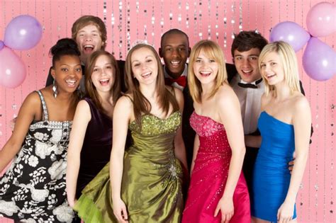 7 Things To Do Before Going To Prom Women Daily Magazine