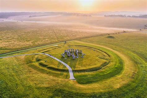 Conservation Officials to Revert Land Near Stonehenge to Natural State