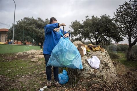 Casi Voluntarios Caracterizan Toneladas De Basuraleza En