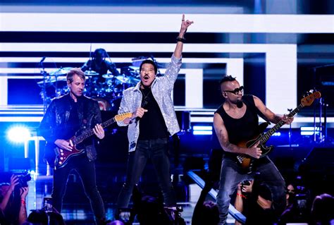 Lionel Richie Celebrates 50 Years Of Hits In Must-See Performance | iHeart