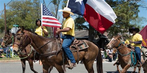 Parade - Texas History.com