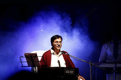 Indian Ghazal Singers Who Reign Supreme At Live Events