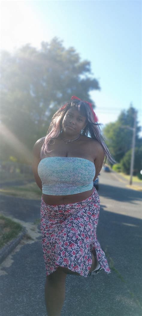 Why time zone lines dont always follow straight paths on maps 4