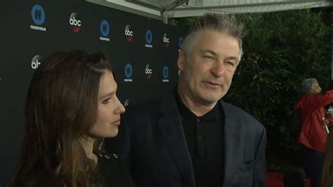 Er schoss wohl nicht nur einmal Neue Vorwürfe gegen Alec Baldwin