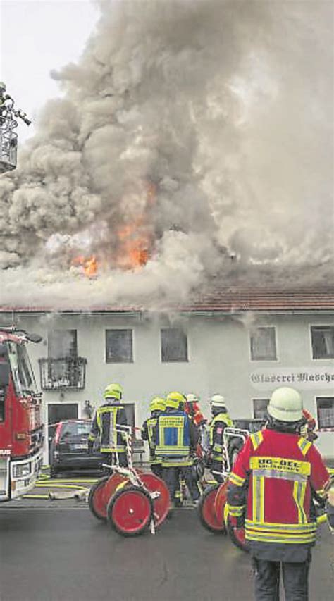 Ebersberg Bayern Feuer In Wohnhaus Albtraum F R Rupert Mascher