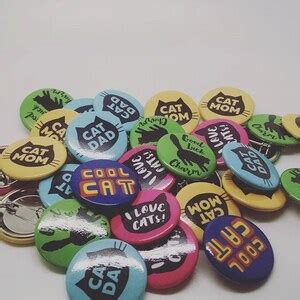 Customized Buttons Custom Buttons 1000 Buttons, Logo Buttons, Pin Back Buttons, Badges ...