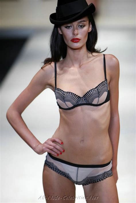 Naked Nicole Trunfio Added By