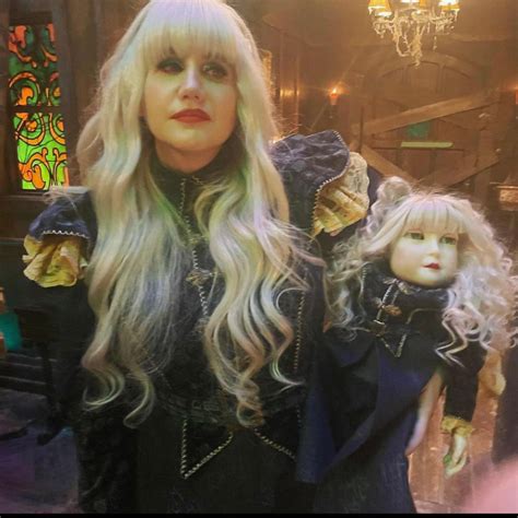 Natasia Demetriou As Nadja What We Do In The Shadows Season 5 Episode 5 Gone Blonde R