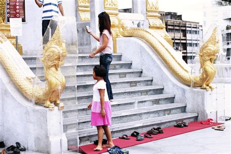 Why We Remove Shoes Before Entering Temple RitiRiwaz