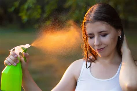 Female Spraying Stock Photos Royalty Free Female Spraying Images