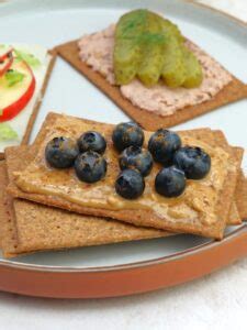 Homemade Rye Crackers Moorlands Eater Recipes