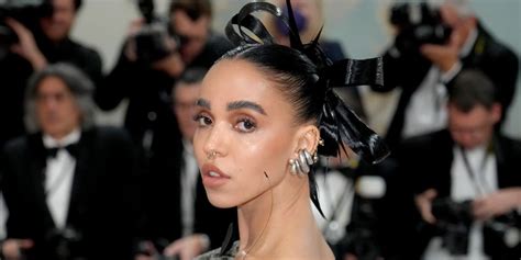 Calvin Klein Naked Fka Twigs Ad Ban Lifted By Asa