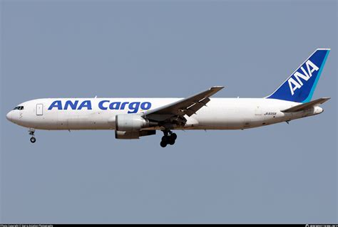 Ja Ana Cargo Boeing Er Bcf Photo By Sierra Aviation