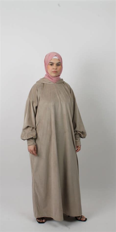 Abaya and Hijab from Ayela Clothing | Modest Fashion | UK