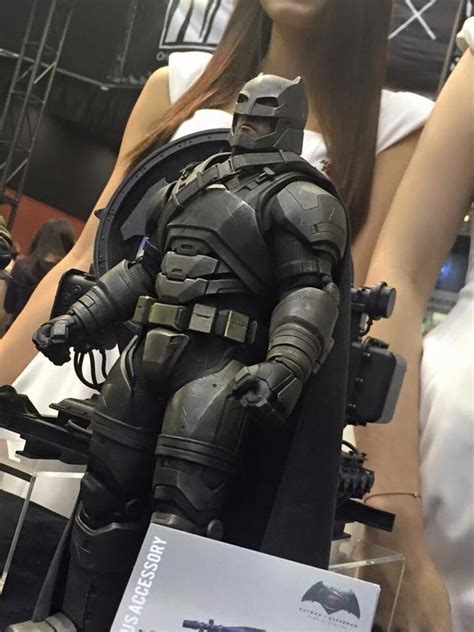 Figuras De Hot Toys De Batman V Superman Amanecer De La Justicia En La Convecci N Toy Soul