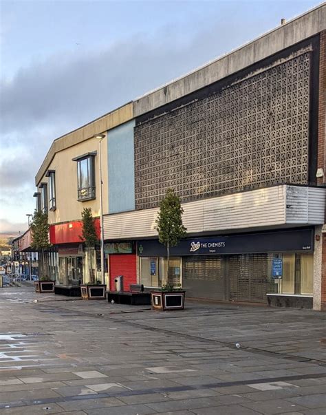 George Street Shops Pontypool Town Jaggery Cc By Sa