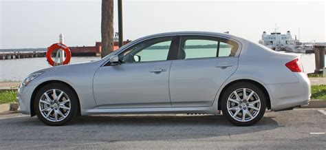 Infiniti G37 Sedan - Information and photos - MOMENTcar