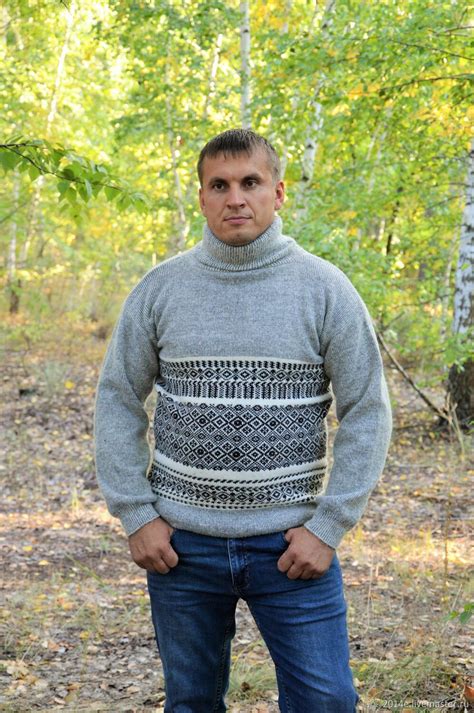Свитеры мужские: Модный мужской свитер шерстяной с орнаментом купить в ...
