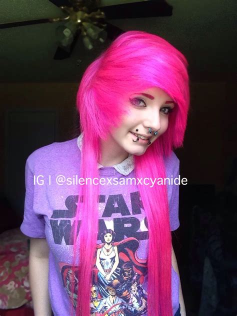 Scene Girl With Pink Hair Ig Silencexsamxcyanide Scene Emo Scene Girls Girl With Pink Hair