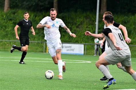 Fans Beim Ersten Gro Kreutz Auftritt Wacker Obercastrop Fegt Ber