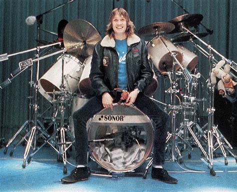 Nicko McBrain - DRUMMERWORLD