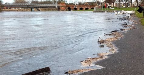 Latest flooding road closures as Nottinghamshire Police urge residents to 'be prepared ...