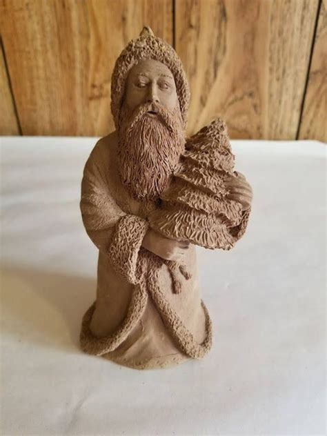 Tnt Item Unfinished Pecan Resin Old World Style Santa With Tree