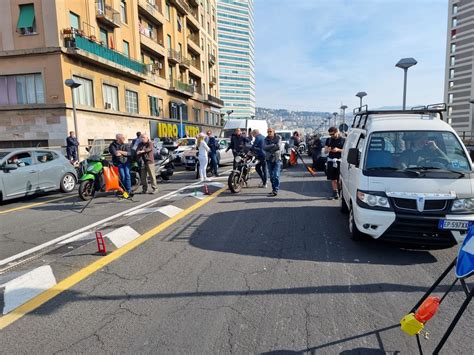 Ansaldo Energia Il Corteo Scendiamo In Battaglia Bloccati