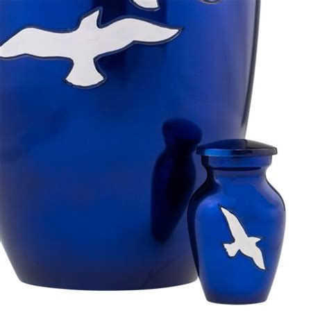 Soaring Keepsake Urn For Ashes Keepsake Urns Urn Cremation Urns