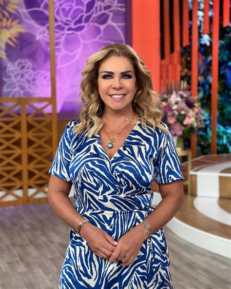 Rocío Sánchez Azuara Sacudió La Red Con El Vestido Ideal Para El Verano