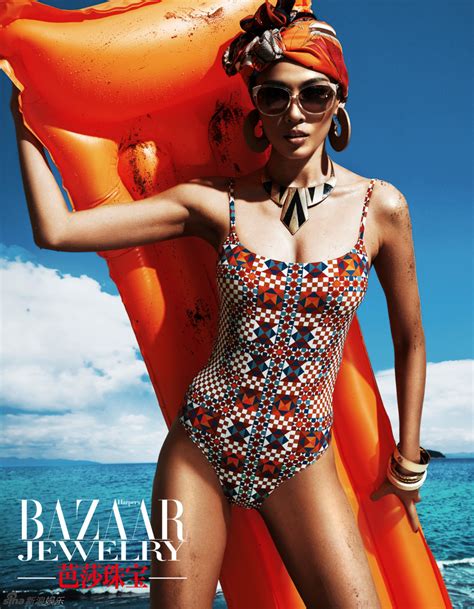 La deportista china con cuerpo más sexy posa en bikini para Bazzar Spanish china org cn 中国最权威的