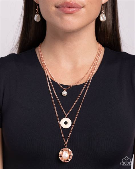 Paparazzi ♥ Refined Reaction - Copper ♥ Necklace – LisaAbercrombie