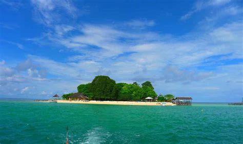 Pesona Wisata Pulau Samalona Di Makassar Sulawesi Selatan