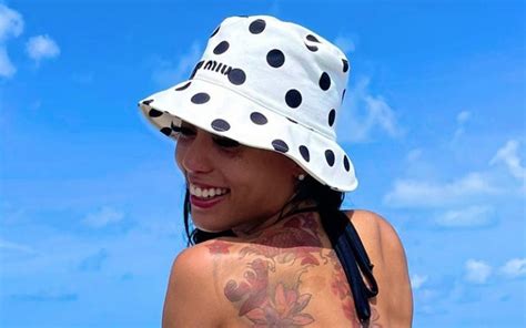 Coi LeRay Stuns In Barely There String Bikini Photo Drop