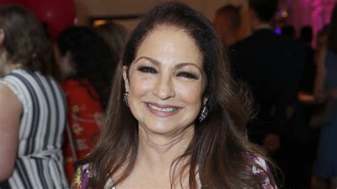 Gloria Estefan revela que contrajo la covid 19 y desarrolló síntomas