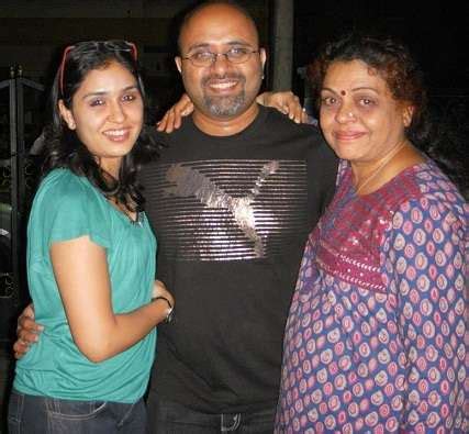 Anu Prabhakar family photos | Celebrity family wiki