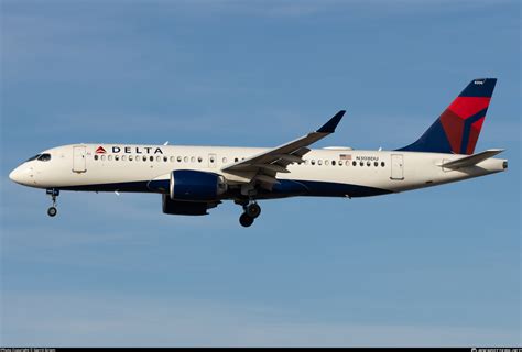 N Du Delta Air Lines Airbus A Bd A Photo By Gerrit