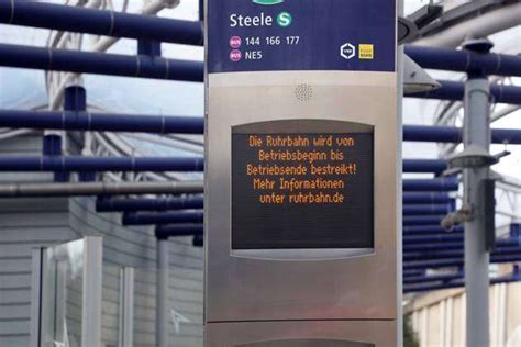 Right To Strike And Problems For Passengers The Ruhrbahn In Essen Is On