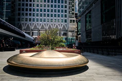 canary-wharf-art-on-the-estate-artworks-peter-newman-skystation-3 ...