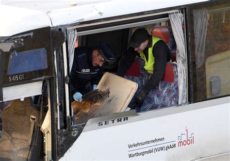 Wypadek Autobusu Szkolnego W Niemczech Nie Yje Dwoje O Mioletnich