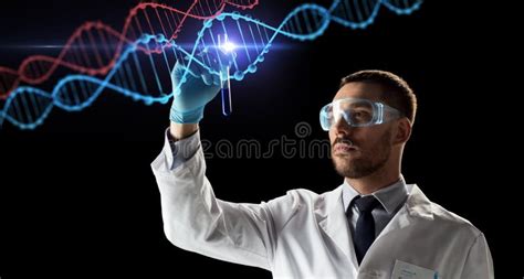 Scienziato Con La Provetta E La Molecola Del Dna Immagine Stock