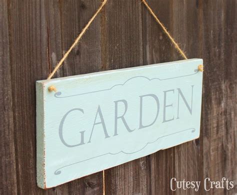 Garden Signs - Cutesy Crafts