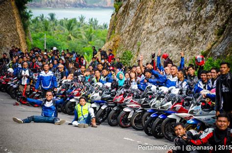 Touring Gabungan Yamaha R15 Jatim Ke Pantai Soge Pacitan Dihadiri 200