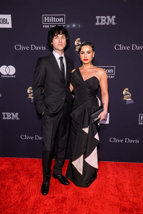 Demi Lovato Makes Fierce Red Carpet Debut With Boyfriend Parade