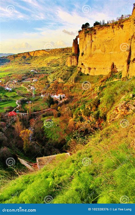 Ronda стоковое фото. изображение насчитывающей ронда - 102328376
